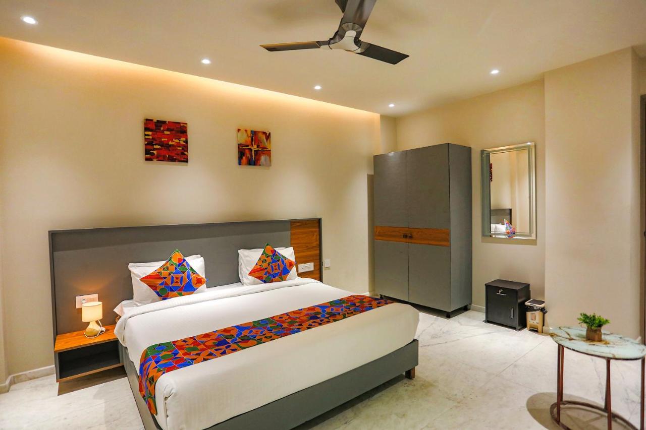 نويدا Fabhotel Clarks Suites المظهر الخارجي الصورة