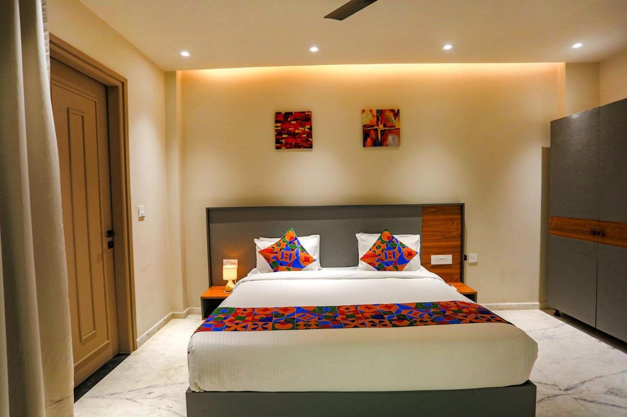 نويدا Fabhotel Clarks Suites المظهر الخارجي الصورة