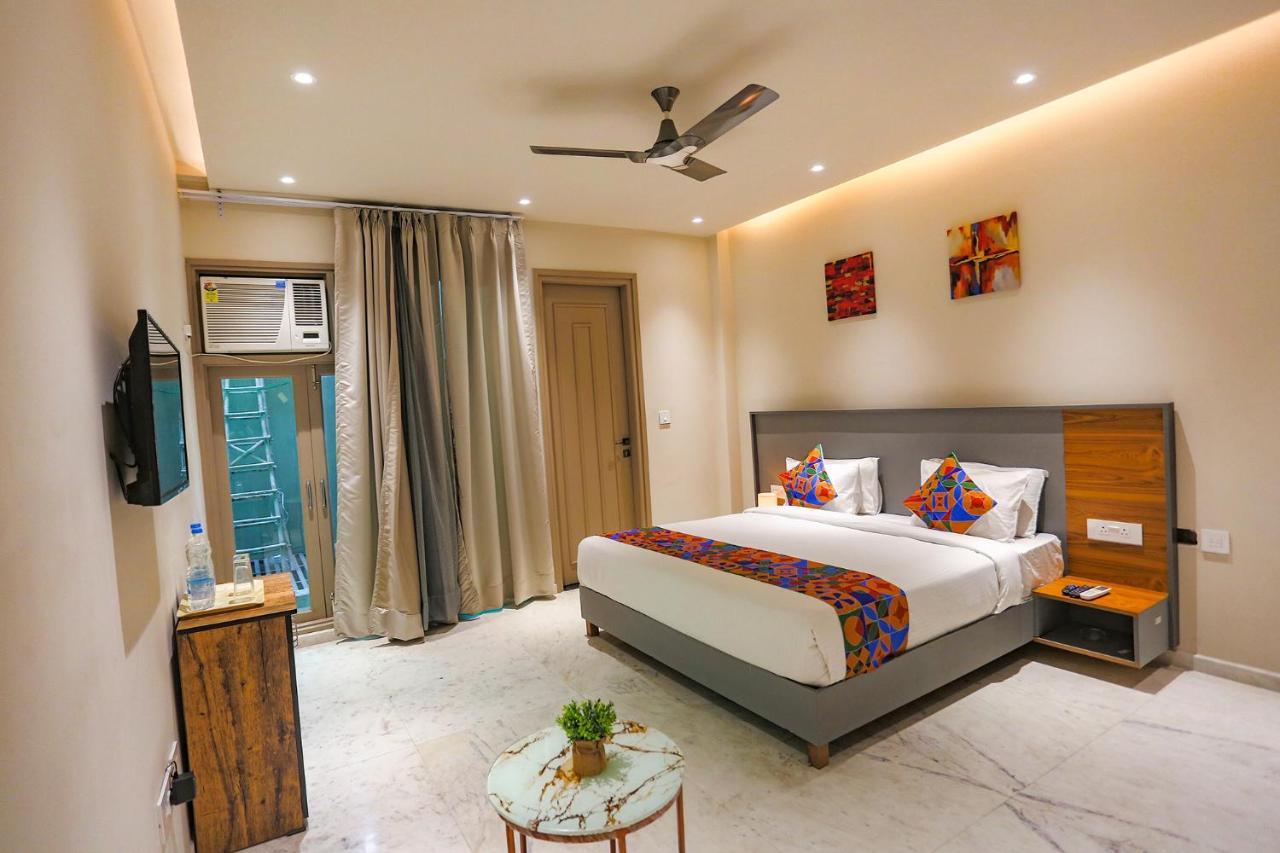 نويدا Fabhotel Clarks Suites المظهر الخارجي الصورة