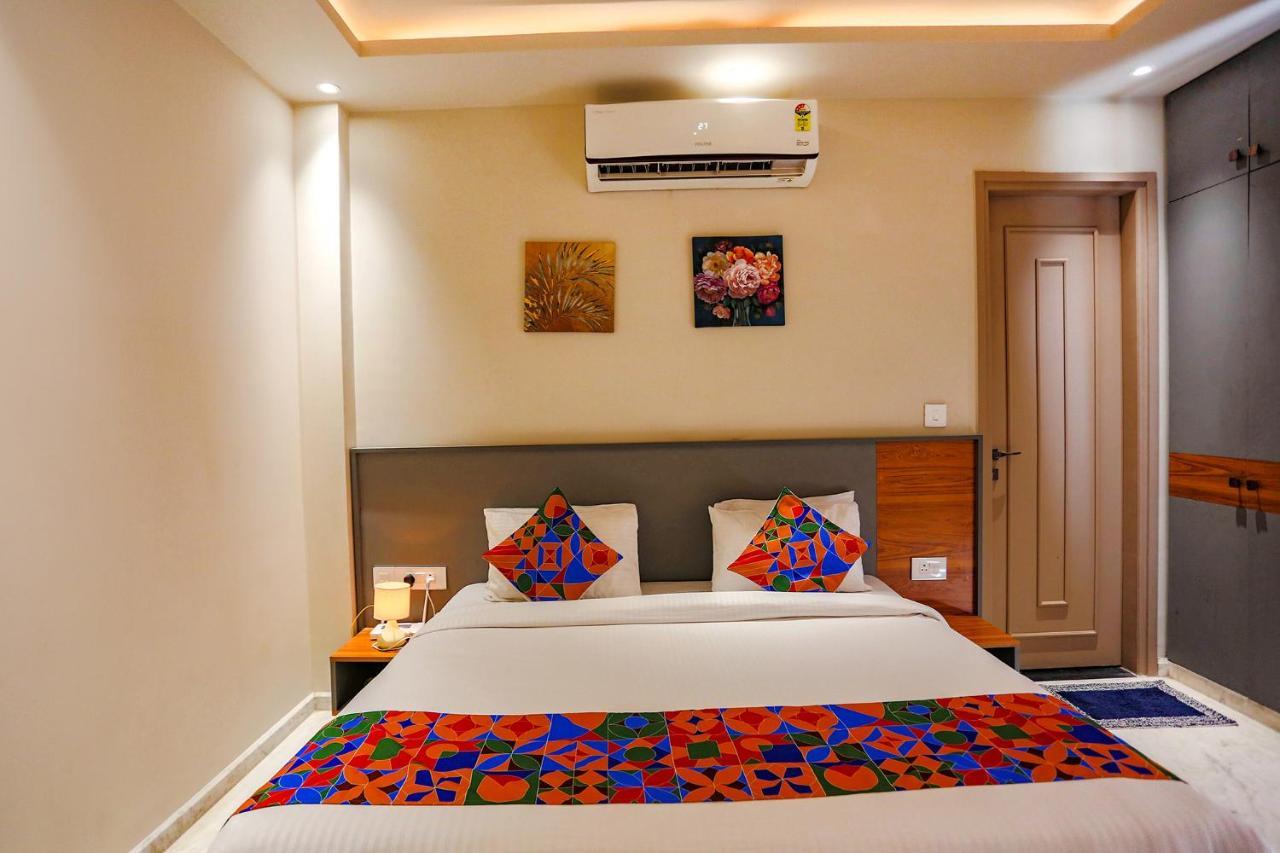 نويدا Fabhotel Clarks Suites المظهر الخارجي الصورة